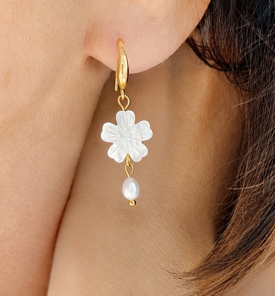 Boucles d'oreilles  LYSÉA