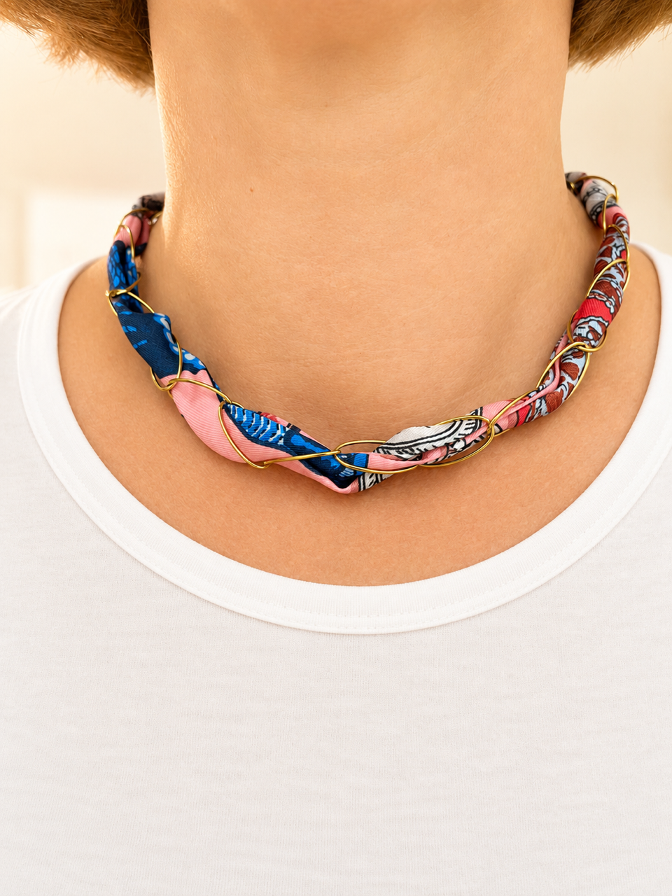 Collier foulard rose bleu rouge