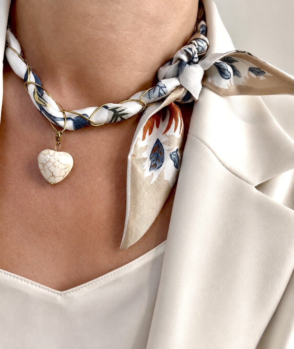 Collier foulard beige bleu